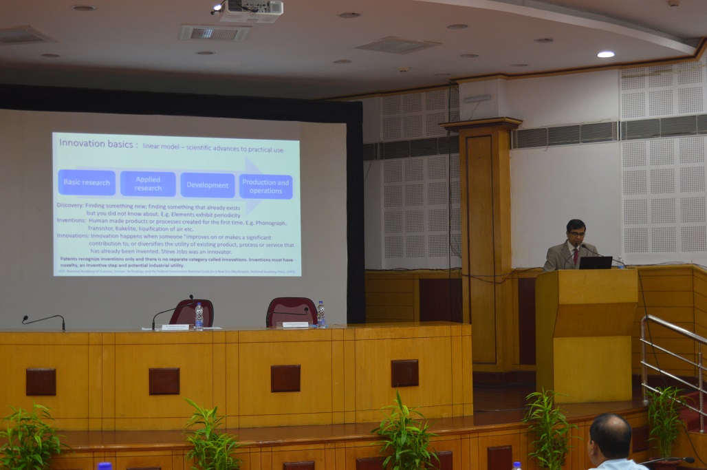 Dr. R. Parmer,Senior Manager, Technology, Asian Paints Research and Technology Centre, Mumbai during IP Day Talk 2019